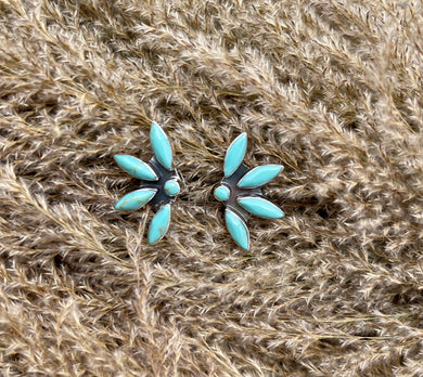 Authentic half flower earrings