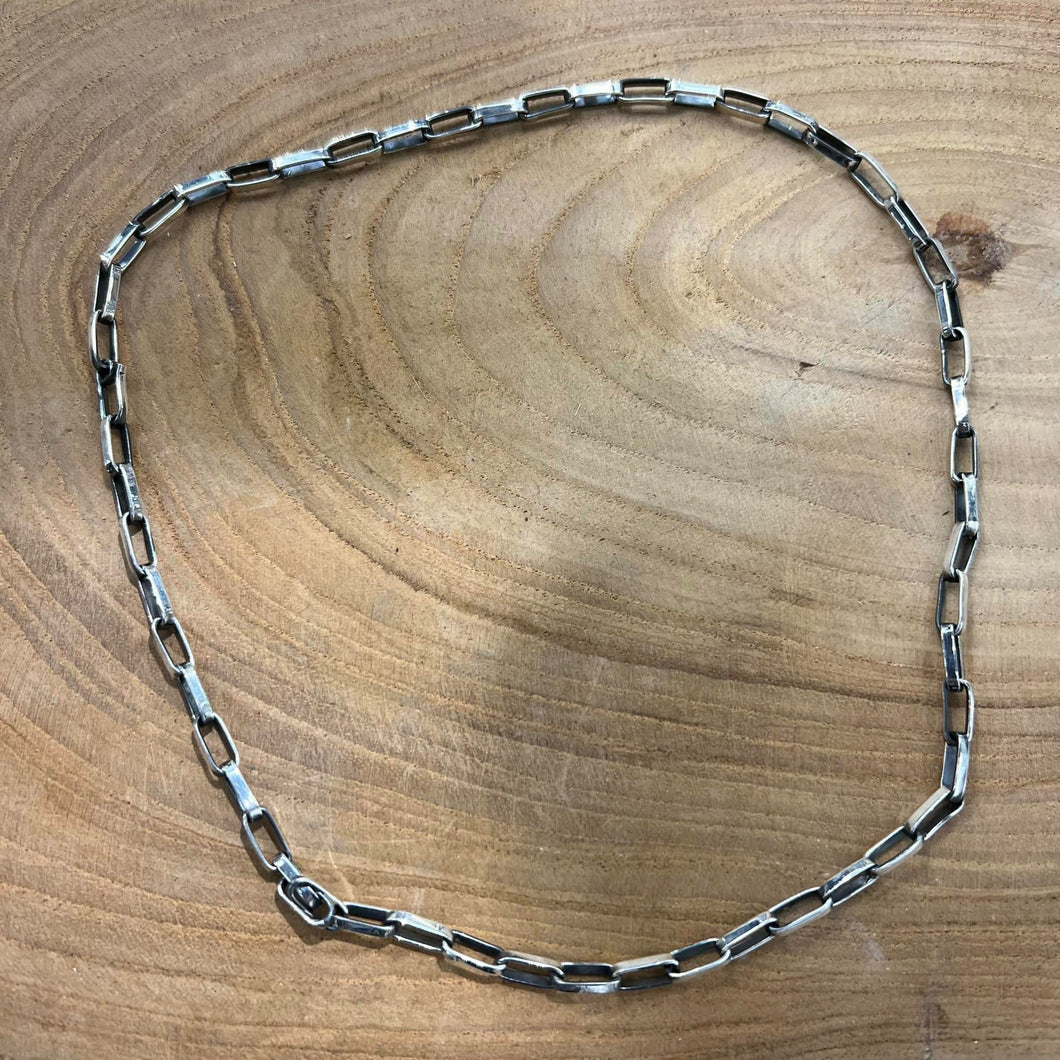 Box chain necklace