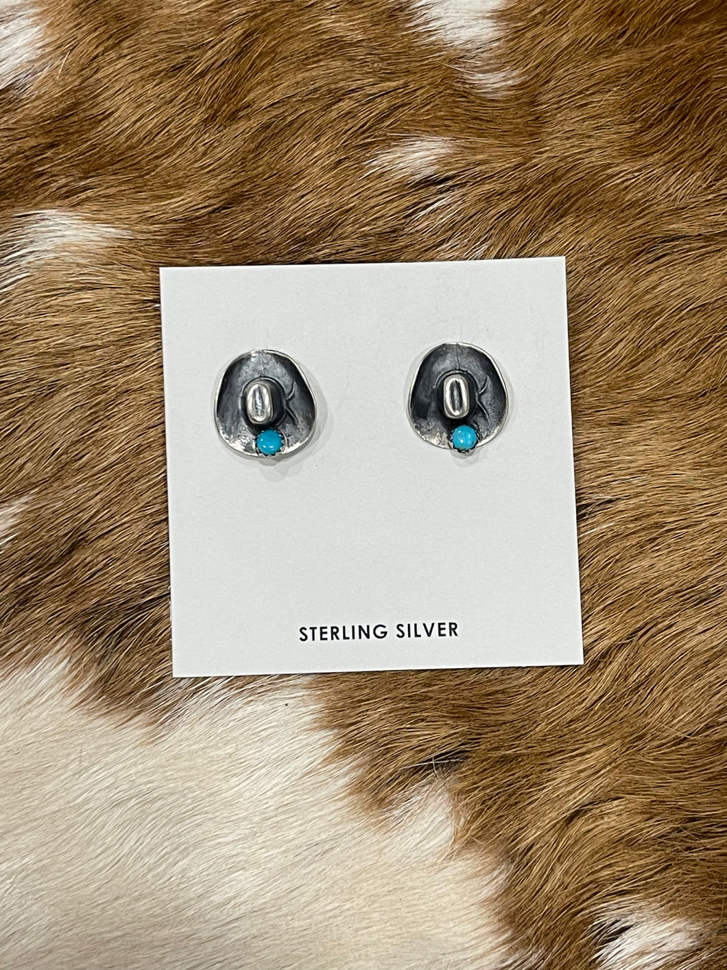 Mini cowboy hat studs